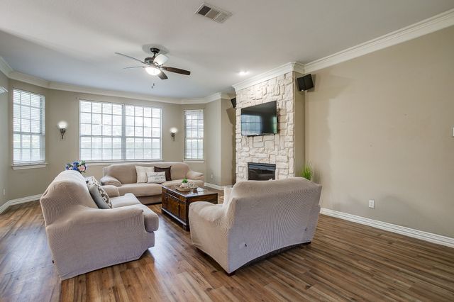 2234 Ivanhoe Circle, Grand Prairie, TX 75050