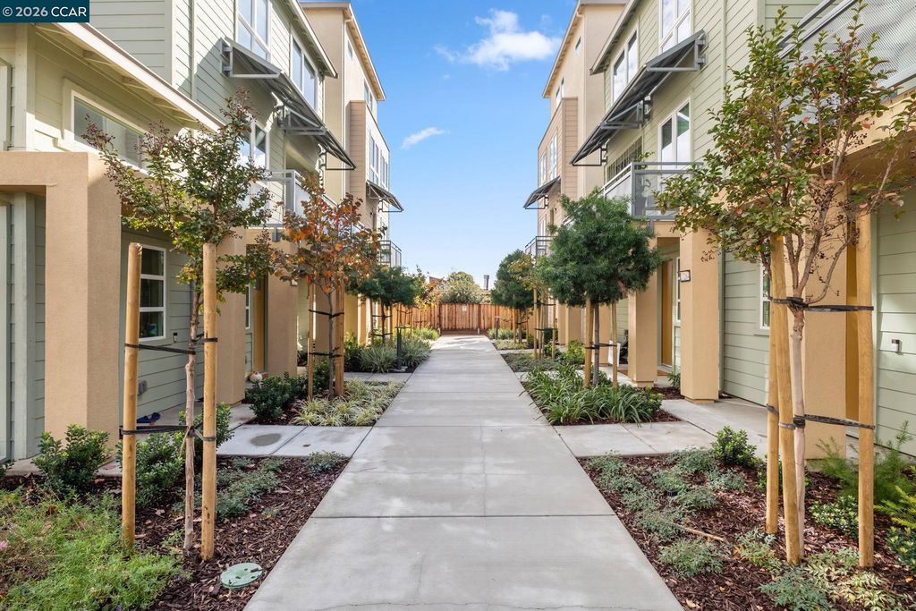 27261 Cosmo Court, Hayward, CA 94544