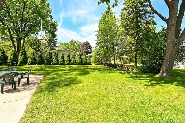 1551 S 168th STREET, New Berlin, WI 53151