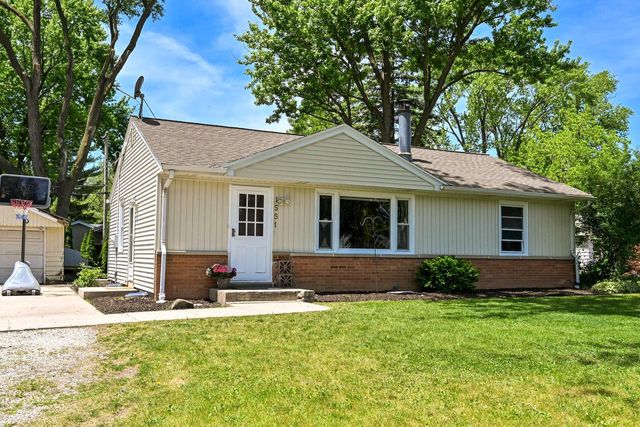 1551 S 168th STREET, New Berlin, WI 53151