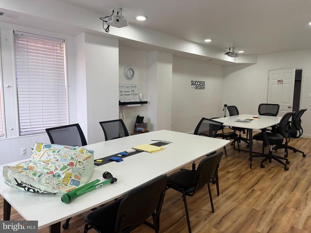 1809 RHODE ISLAND AVE NE, Washington, DC 20018