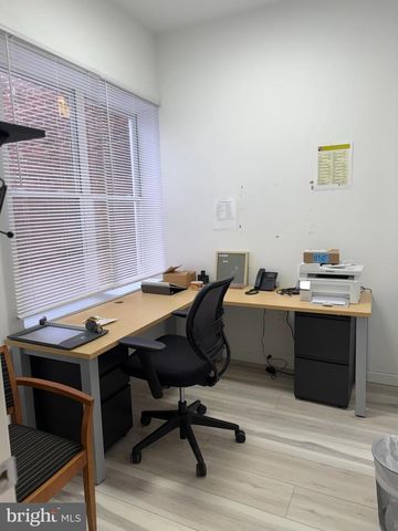 1809 RHODE ISLAND AVE NE, Washington, DC 20018