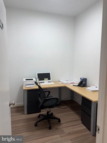 1809 RHODE ISLAND AVE NE, Washington, DC 20018