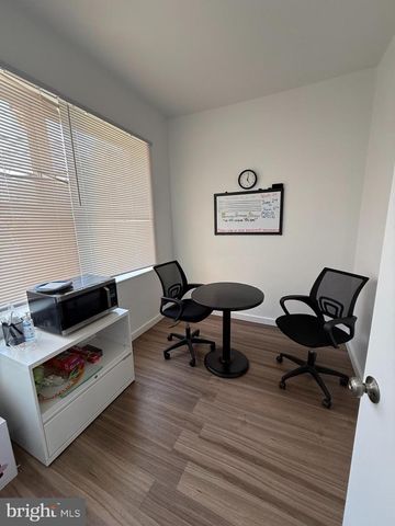 1809 RHODE ISLAND AVE NE, Washington, DC 20018