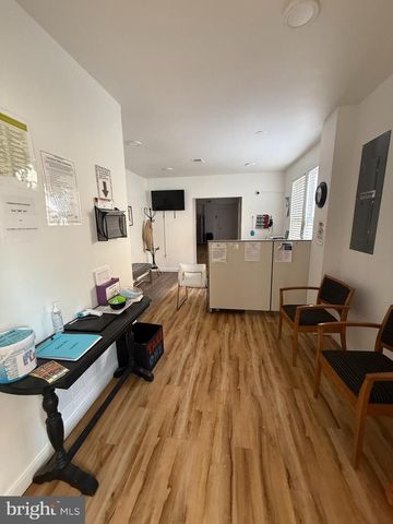 1809 RHODE ISLAND AVE NE, Washington, DC 20018