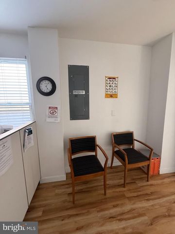 1809 RHODE ISLAND AVE NE, Washington, DC 20018