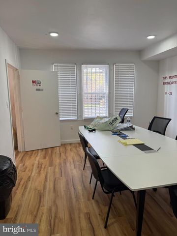 1809 RHODE ISLAND AVE NE, Washington, DC 20018