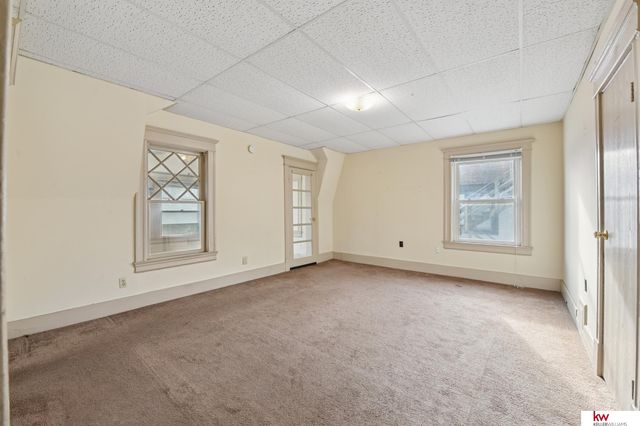 112 N 38th Avenue, Omaha, NE 68131