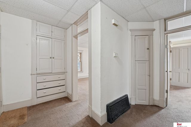 112 N 38th Avenue, Omaha, NE 68131