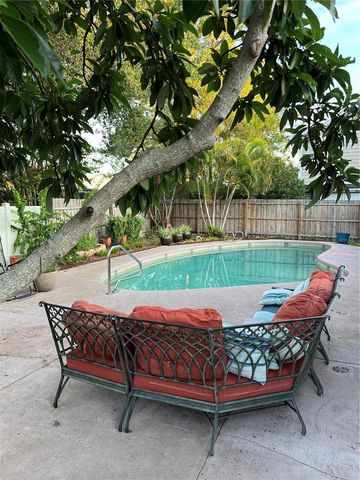 15614 FARNSWORTH LANE, Tampa, FL 33624