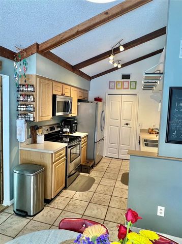 15614 FARNSWORTH LANE, Tampa, FL 33624