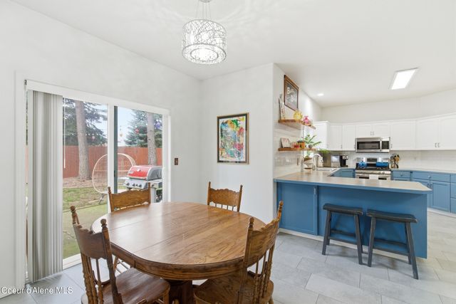 5487 N Martha LOOP, Coeur D'alene, ID 83815