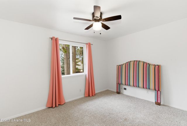 5487 N Martha LOOP, Coeur D'alene, ID 83815