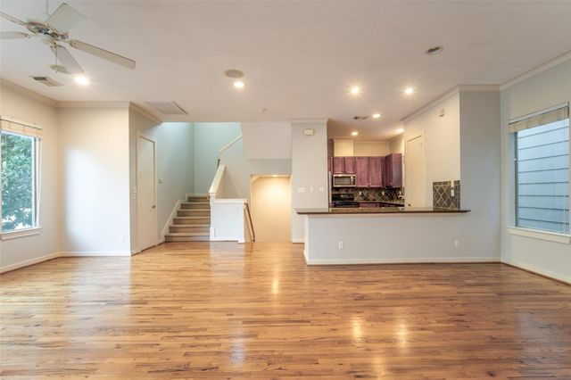 4430 Center Street, Houston, TX 77007