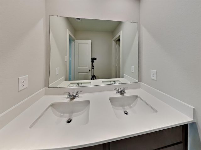 9835 Willow Creek Commerce Drive 205, Tomball, TX 77375