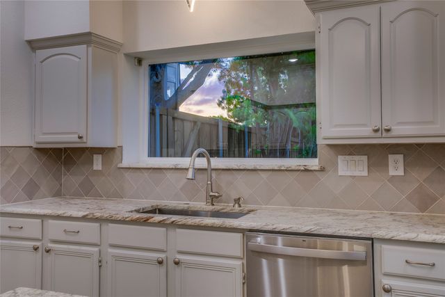 6712 Hornbeam Court, Plano, TX 75023