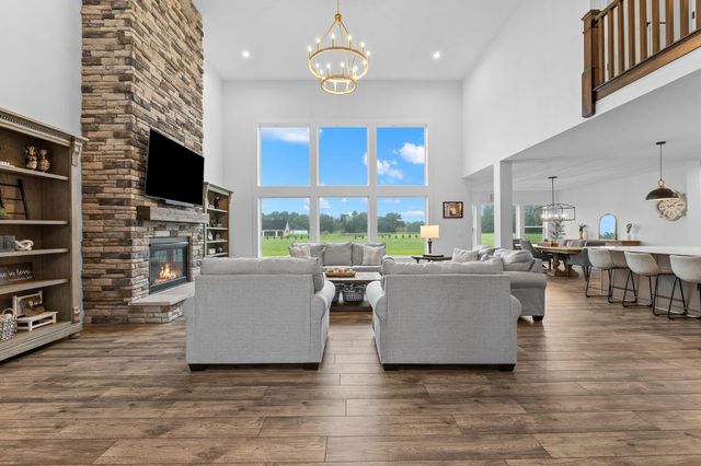 12173 Woodtown Road, Galena, OH 43021