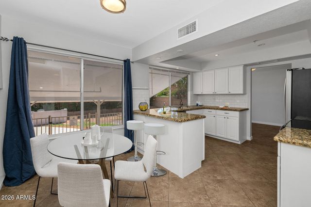 1927 E CROCUS Drive, Phoenix, AZ 85022