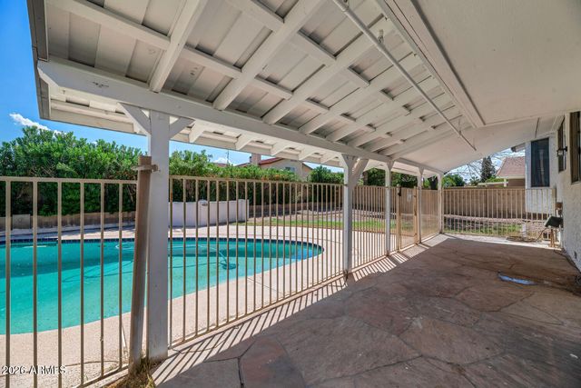 1927 E CROCUS Drive, Phoenix, AZ 85022