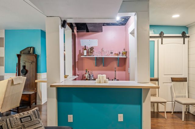 712 E Hackley Avenue, Des Moines, IA 50315