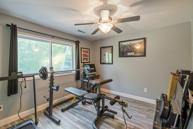 712 E Hackley Avenue, Des Moines, IA 50315