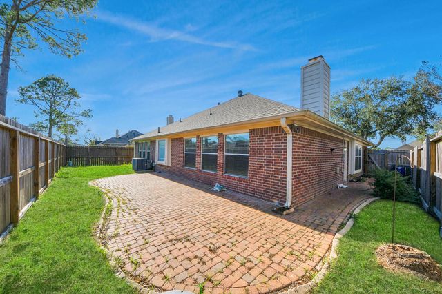 156 Greenridge Circle, League City, TX 77573