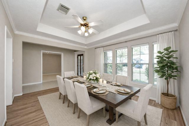 156 Greenridge Circle, League City, TX 77573