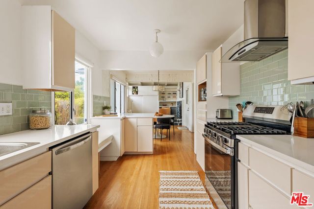 10749 Molony Road, Culver City, CA 90230