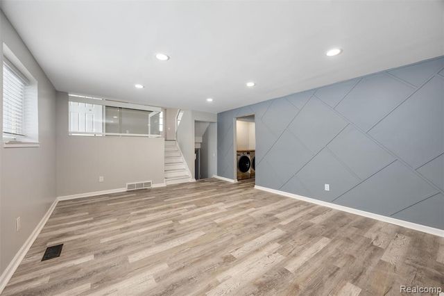 3640 Cass Elizabeth Road, Waterford, MI 48328