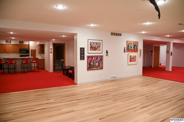 14464 Burdette Street, Omaha, NE 68116