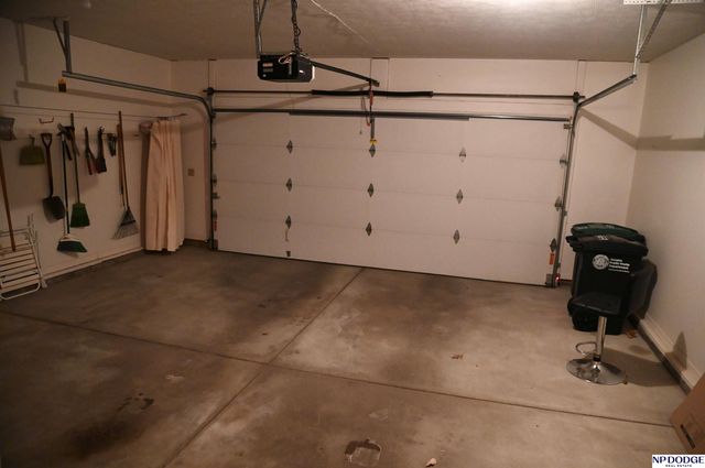 14464 Burdette Street, Omaha, NE 68116