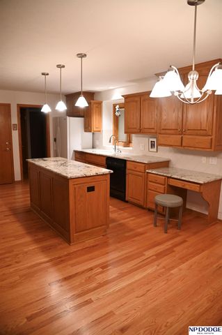 14464 Burdette Street, Omaha, NE 68116