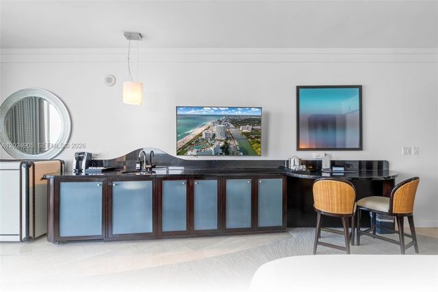 4391 Collins Avenue 1001, Miami Beach, FL 33140