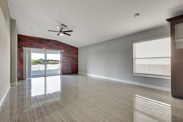 8105 TAR HOLLOW DRIVE, Gibsonton, FL 33534