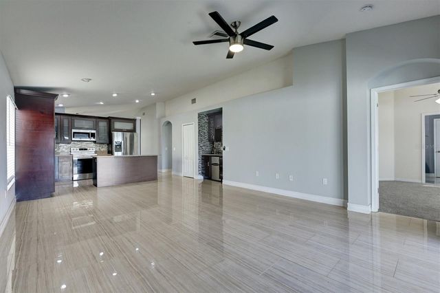 8105 TAR HOLLOW DRIVE, Gibsonton, FL 33534