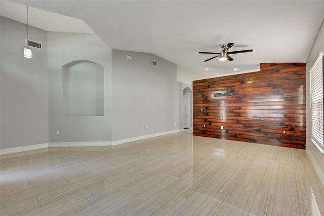 8105 TAR HOLLOW DRIVE, Gibsonton, FL 33534