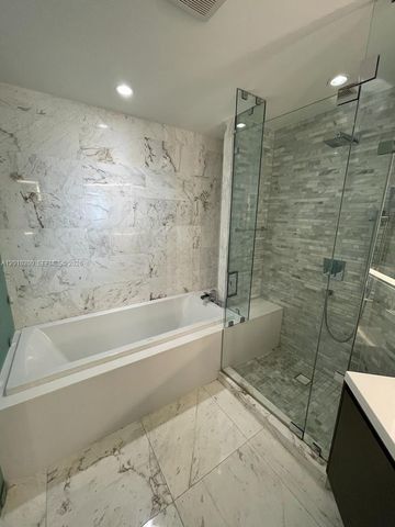 851 NE 1st Ave 3806, Miami, FL 33132