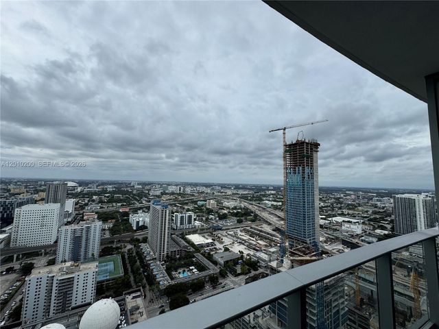 851 NE 1st Ave 3806, Miami, FL 33132