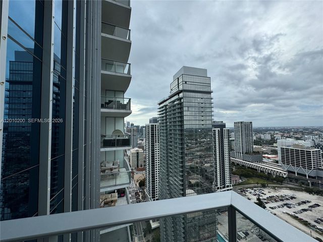 851 NE 1st Ave 3806, Miami, FL 33132