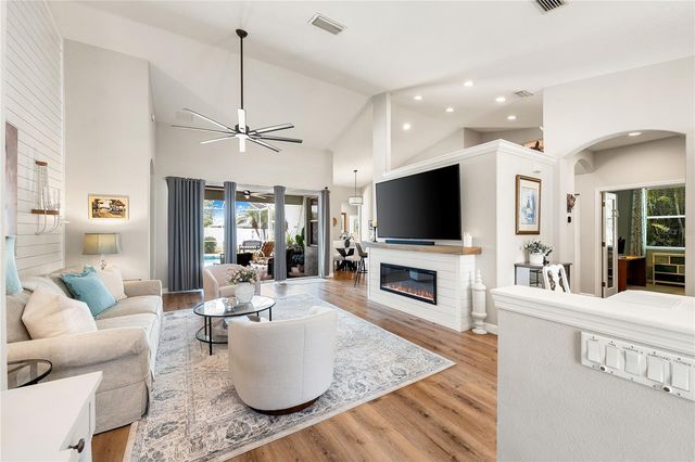 6750 64TH TERRACE E, Bradenton, FL 34203