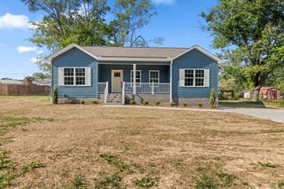 1997 Stevens Dr, Westmoreland, TN 37186