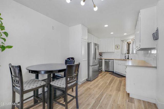 2713 Antonio Drive 210, Camarillo, CA 93010