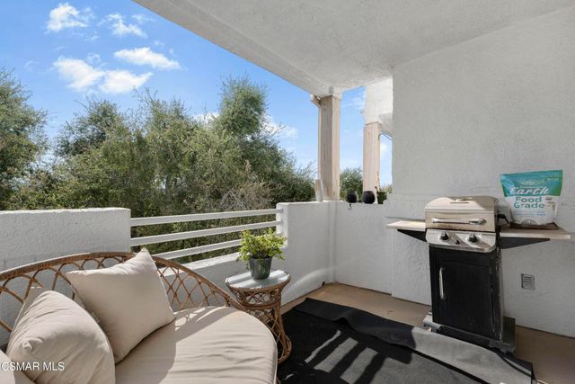 2713 Antonio Drive 210, Camarillo, CA 93010