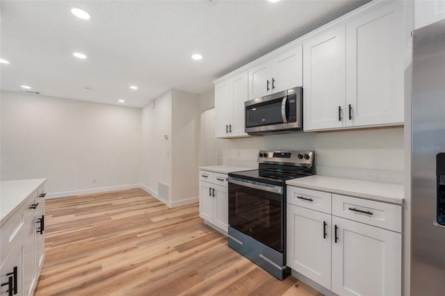 5609 VALLEY OAK ROAD, Orlando, FL 32808