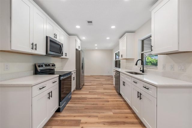 5609 VALLEY OAK ROAD, Orlando, FL 32808