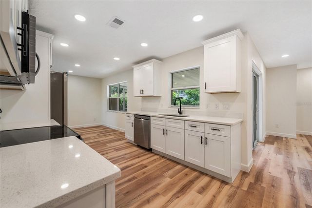 5609 VALLEY OAK ROAD, Orlando, FL 32808