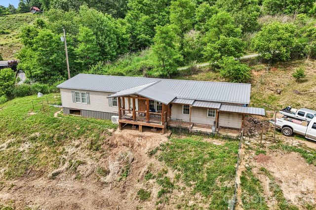 400 Morgan Branch Road, Marshall, NC 28753