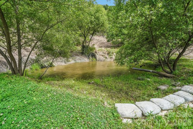 400 Morgan Branch Road, Marshall, NC 28753