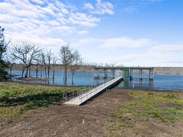 515 Shoreline Drive, Dodd City, TX 75438
