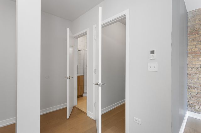 6019 N Winthrop Avenue 409, Chicago, IL 60660